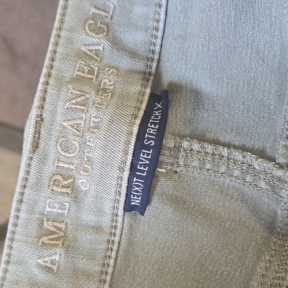 American Eagle 12R Jeggings - Picture 2 of 3